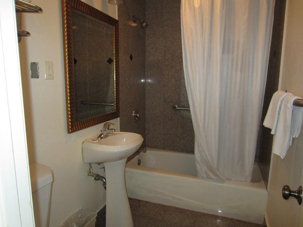 Tropico Motel Glendale Szoba fotó